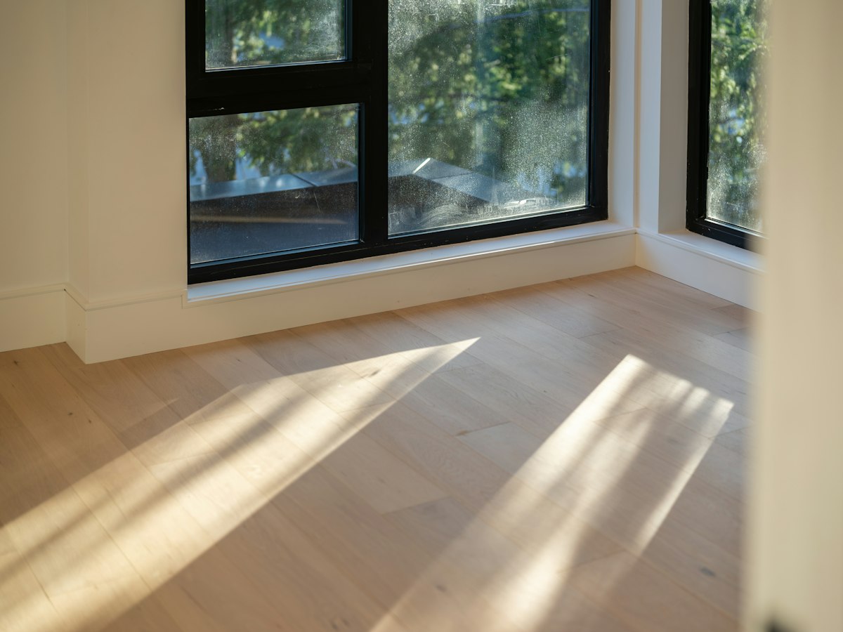 Fenêtre aluminium à profilés fins